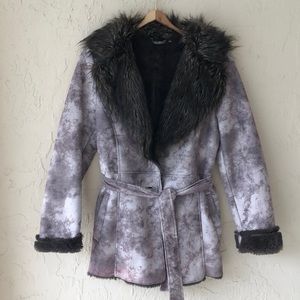 Allen B. Faux fur jacket marbled design la…